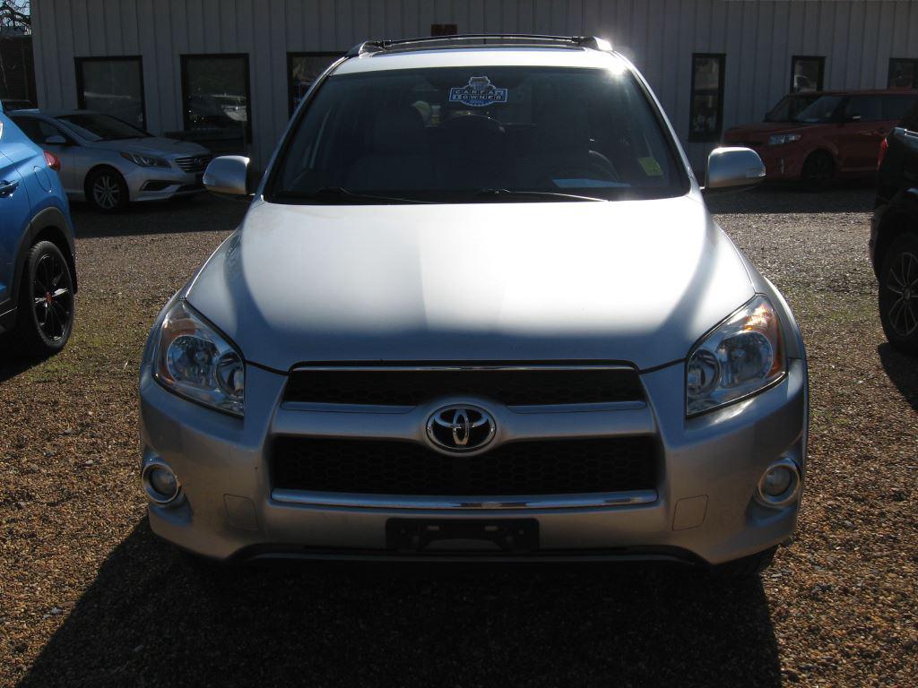 2009 Toyota RAV4 Limited's photo