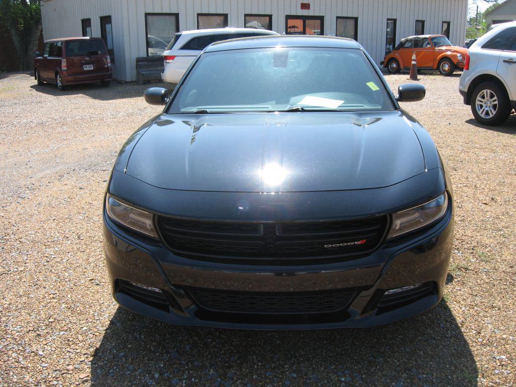 2016 Dodge Charger SXT's photo